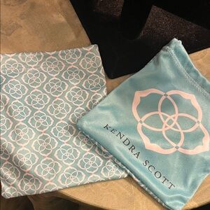 Kendra Scott Blue Mini Bag/ Jewelry Pouch 2 pcs